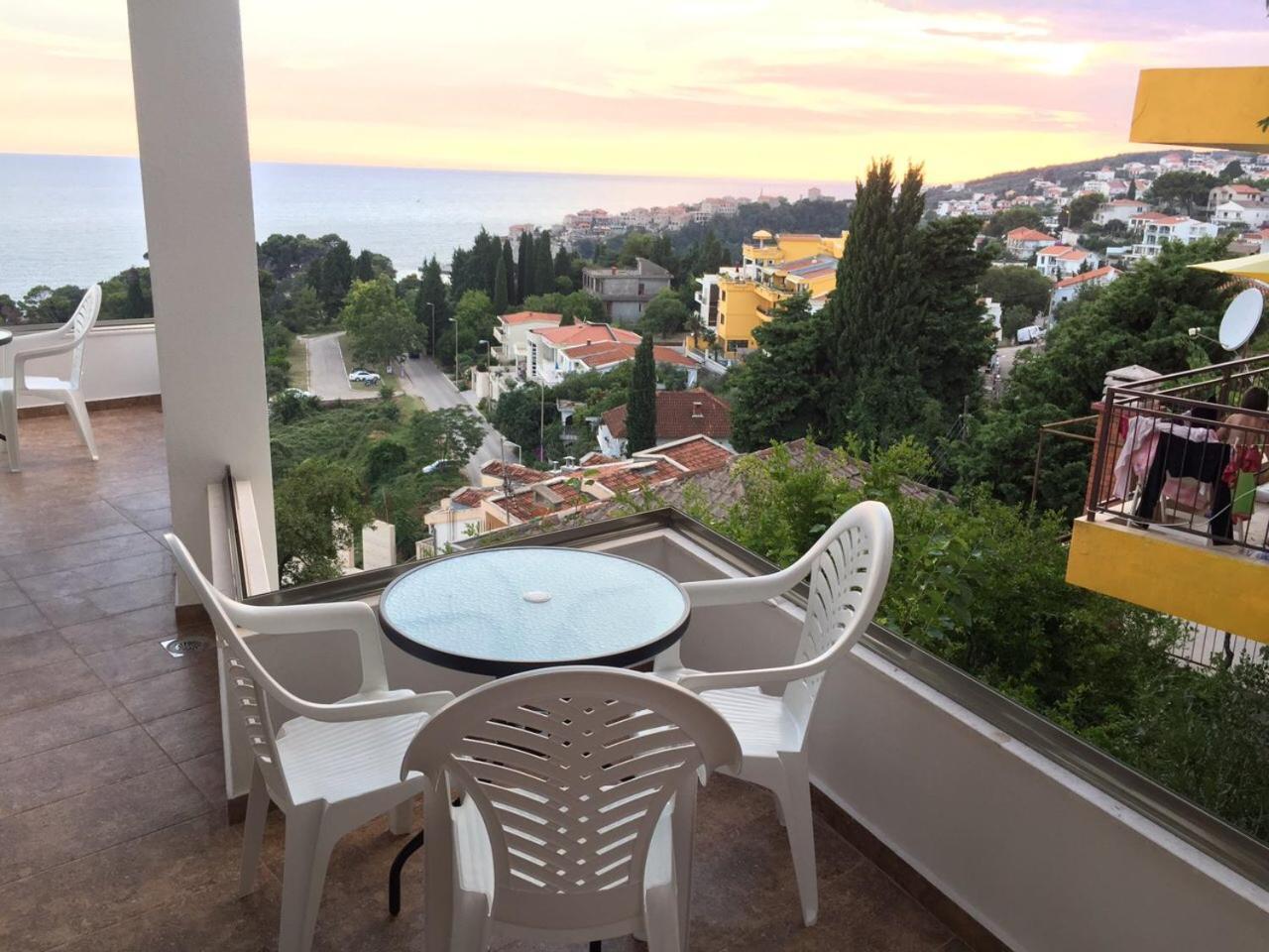 Idealhouse Apartments Ulcinj Esterno foto