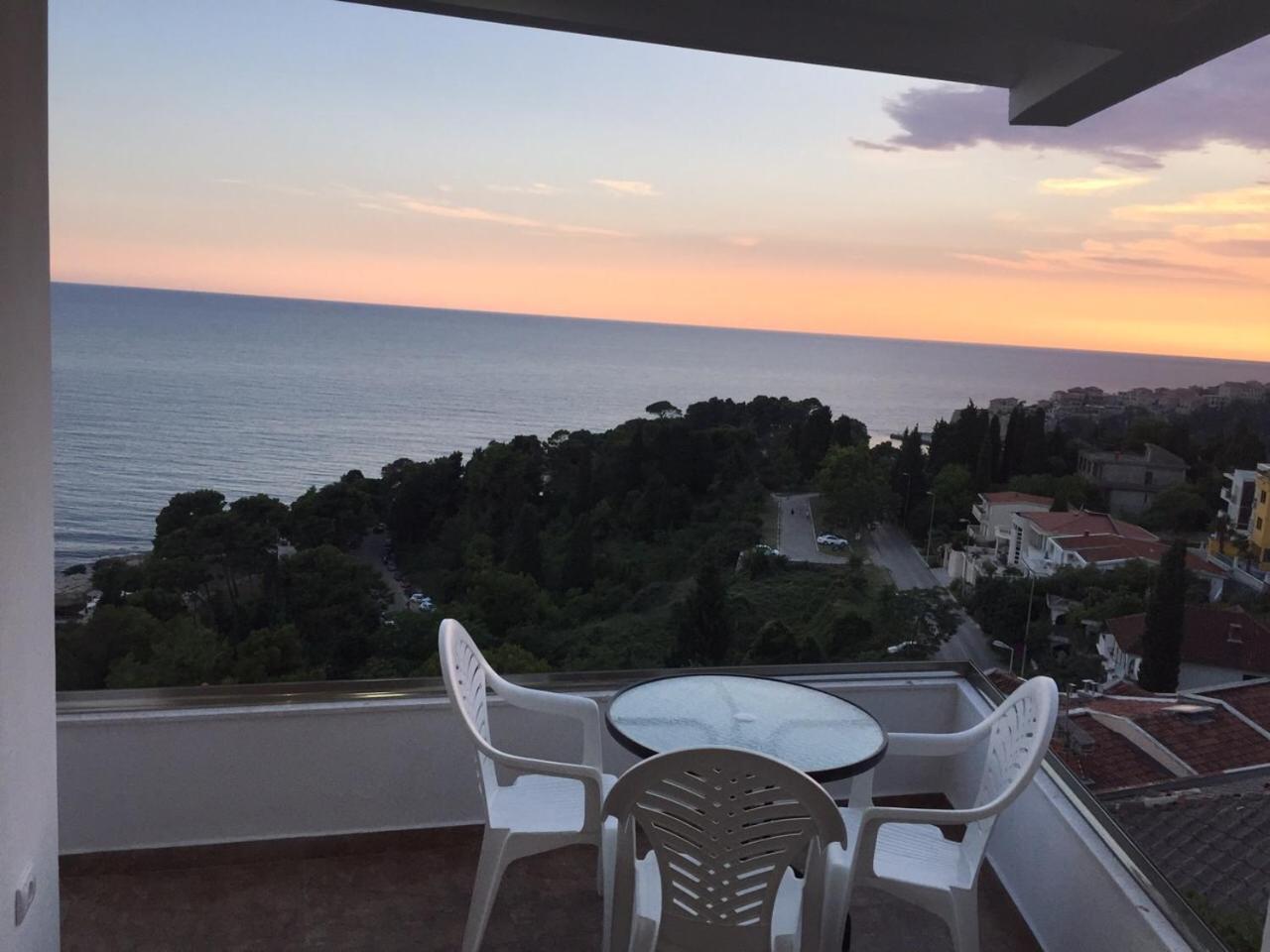 Idealhouse Apartments Ulcinj Esterno foto